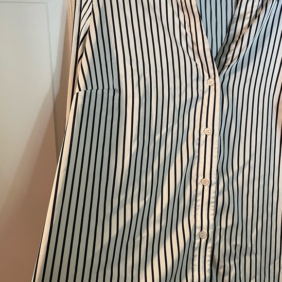 H&M Cream and Black Striped Shirt - Picture 4 of 5